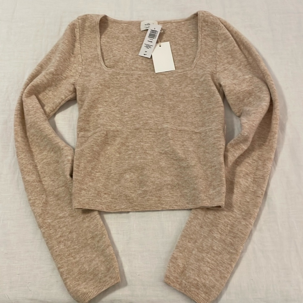NWT — Aritzia Wilfred Palma Sweater